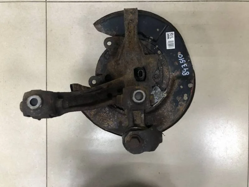 Кулак поворотный задний левый Toyota Camry (V40) 2006-2011