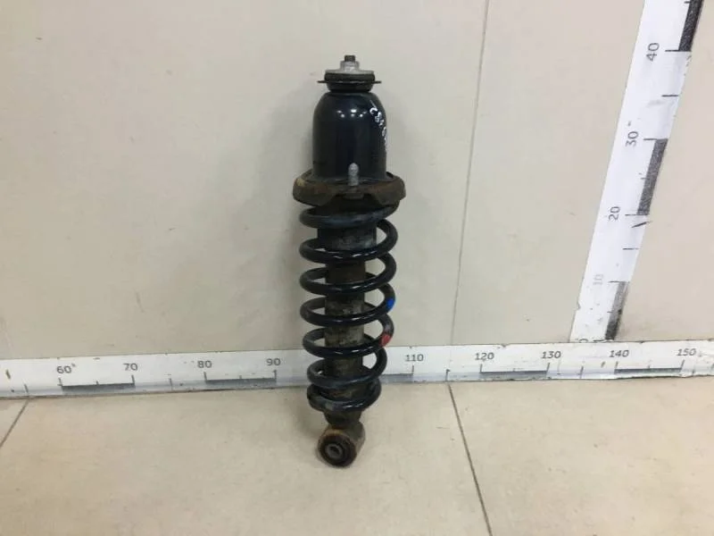 Амортизатор задний Toyota Avensis (T250) 2003-2009