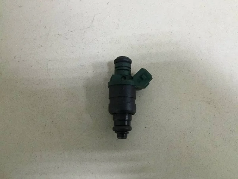 Форсунка инжекторная электрическая Skoda Octavia (A4 1U-) 2000-2011