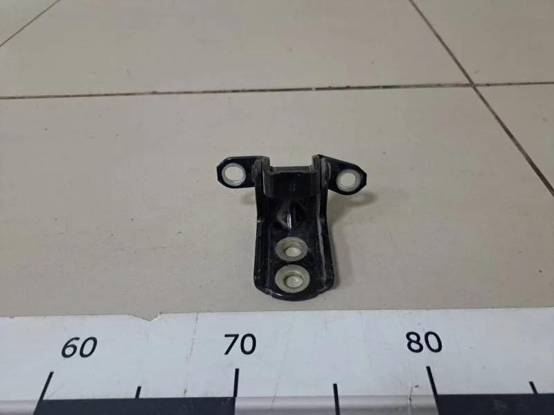 Петля двери Nissan Almera 3 (G11, G15) 2012>