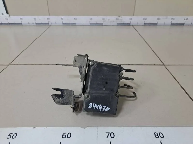 Блок ABS (насос) Nissan Almera 3 (G11, G15) 2012>