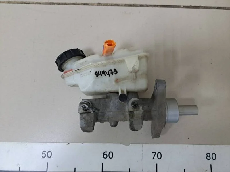 Цилиндр тормозной главный Nissan Almera 3 (G11, G15) 2012>