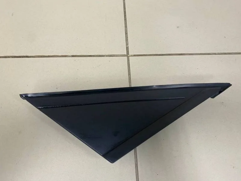 Накладка переднего крыла правого Ford Focus 3 2011>