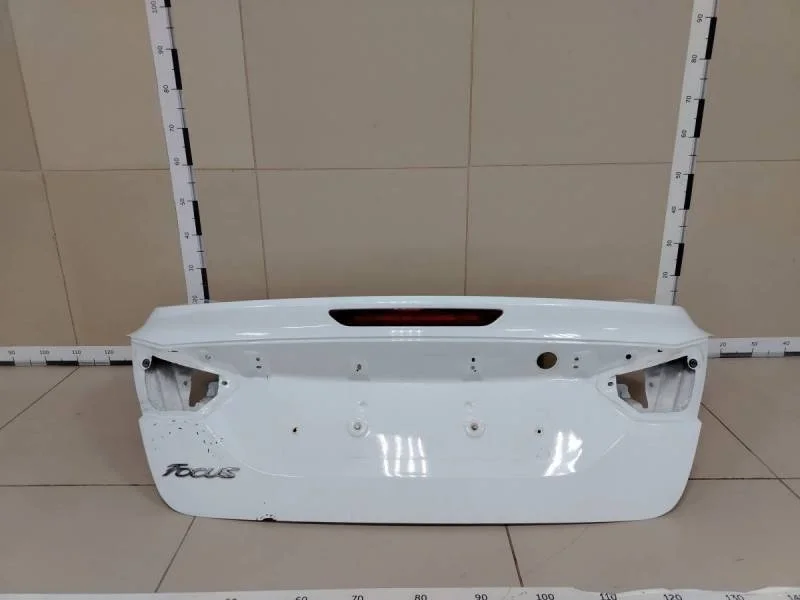 Крышка багажника Ford Focus 3 2011>