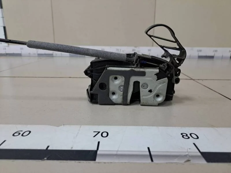 Замок двери передней правой Ford Focus 3 2011>