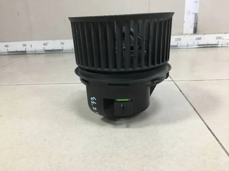 Моторчик отопителя Ford Kuga (CBS) 2012>