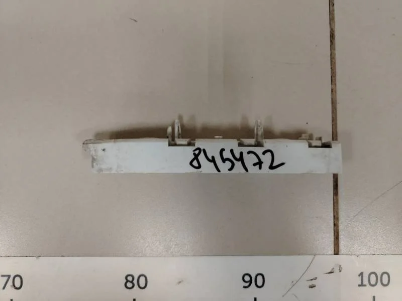 Кронштейн переднего бампера правый Ford Focus 3 2011>