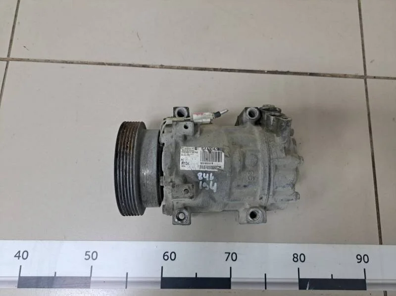 Компрессор системы кондиционирования Lada Largus 2012>