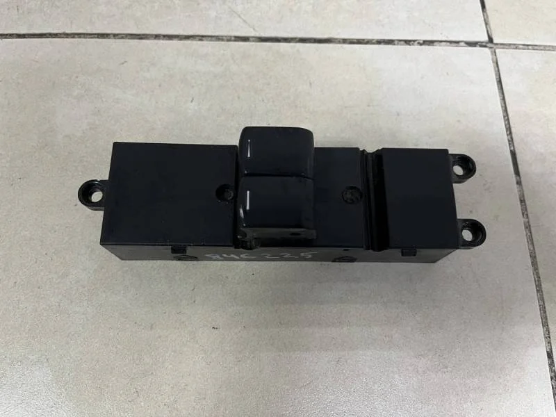 Блок управления стеклоподъемниками Nissan Almera Classic (B10) 2006-2013