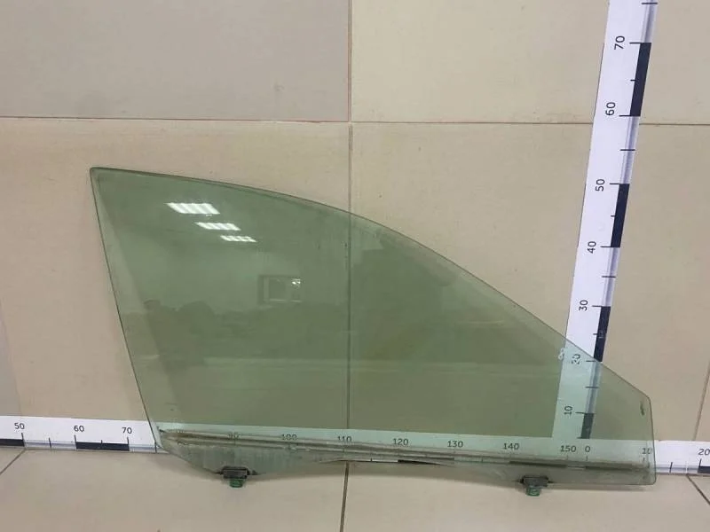 Стекло двери передней правой Toyota Camry (XV30) 2001-2006
