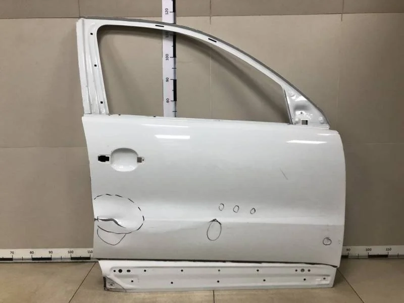 Дверь передняя правая Volkswagen Tiguan (5N1) 2007-2011