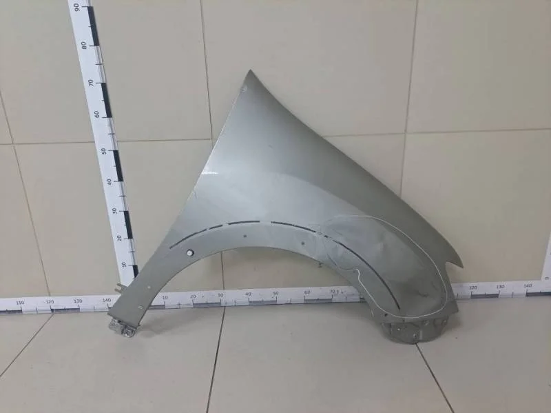 Крыло переднее правое Renault Sandero 2014>