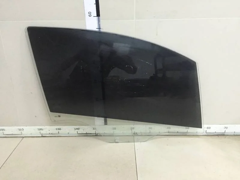 Стекло двери передней правой Chevrolet Spark (M300) 2010-2015