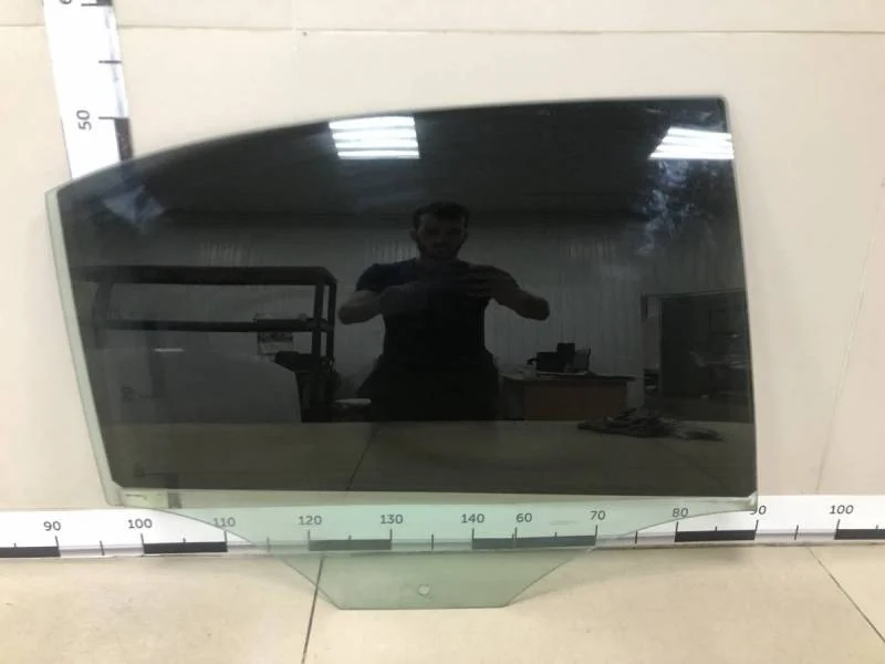 Стекло двери задней правой Volkswagen Jetta (5K) 2011>