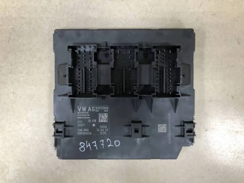 Блок комфорта Volkswagen Jetta (5K) 2011>