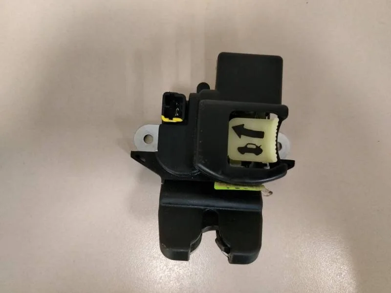 Замок багажника Hyundai Solaris 2017>