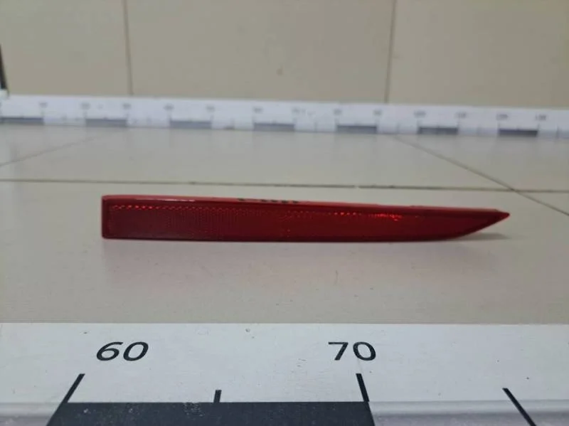 Отражатель в бампер задний левый Hyundai Solaris 2017>