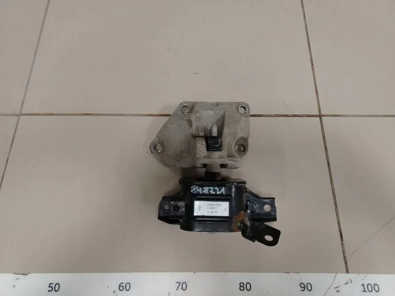 Опора КПП левая Hyundai Solaris 2017>