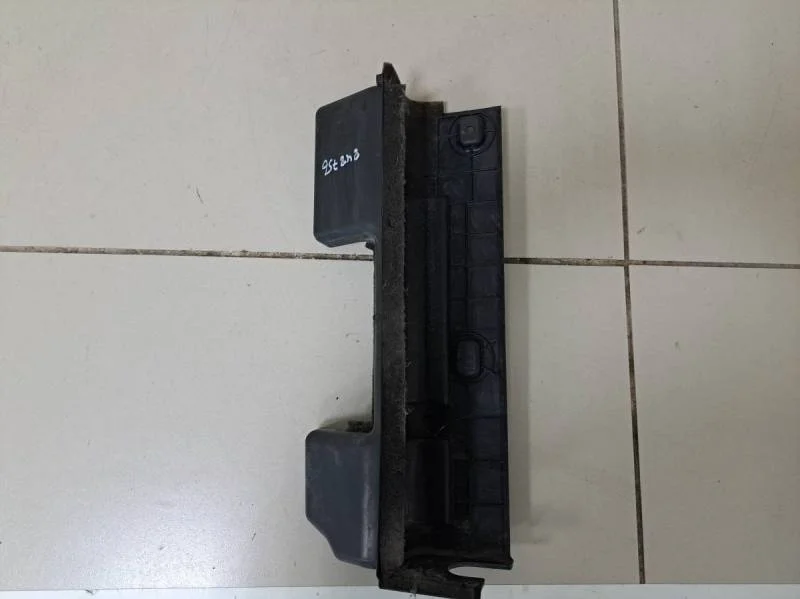 Воздуховод радиатора Hyundai Solaris 2017>