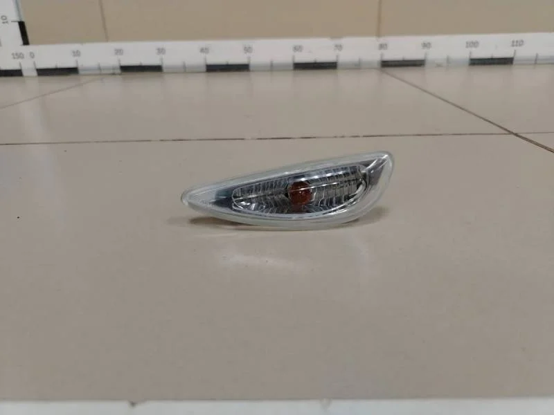 Повторитель на крыло Hyundai Solaris 2017>