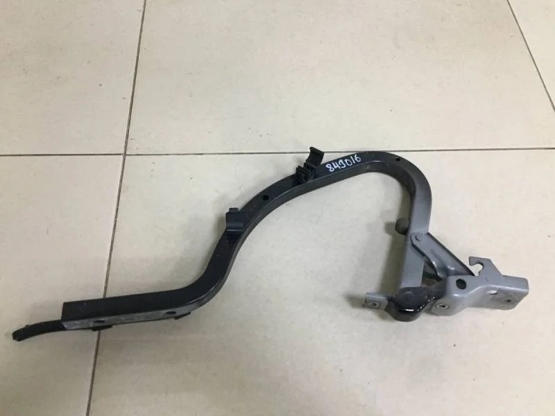 Петля крышки багажника Hyundai Solaris 2010-2017