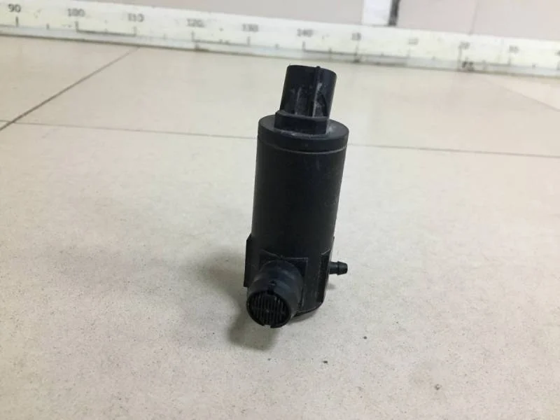 Насос омывателя Hyundai Solaris 2010-2017