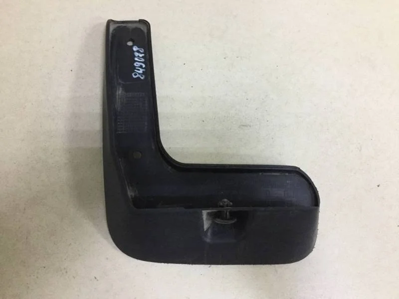 Брызговик задний левый Hyundai Solaris 2010-2017