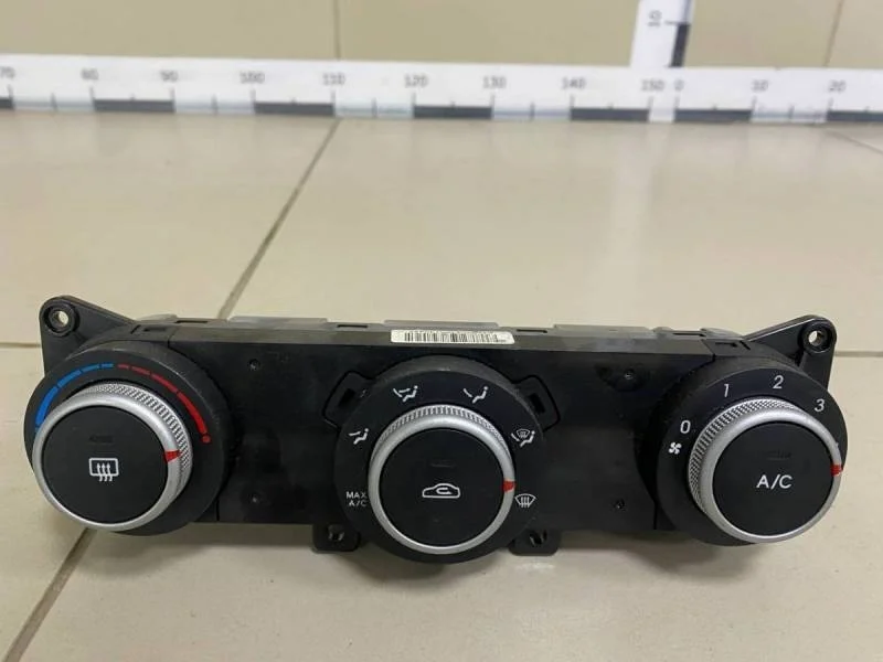 Блок управления отопителем Kia Ceed (ED) 2007-2012