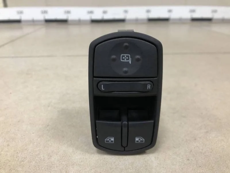 Блок управления стеклоподъемниками Opel Corsa (D) 2006-2015