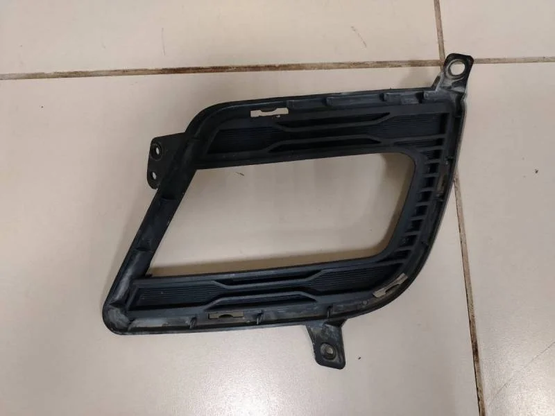 Решетка в бампер правая Kia Ceed (ED) 2007-2012