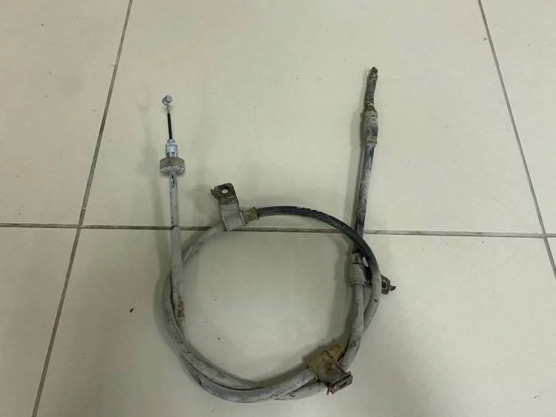 Трос стояночного тормоза левый Kia Ceed (ED) 2007-2012