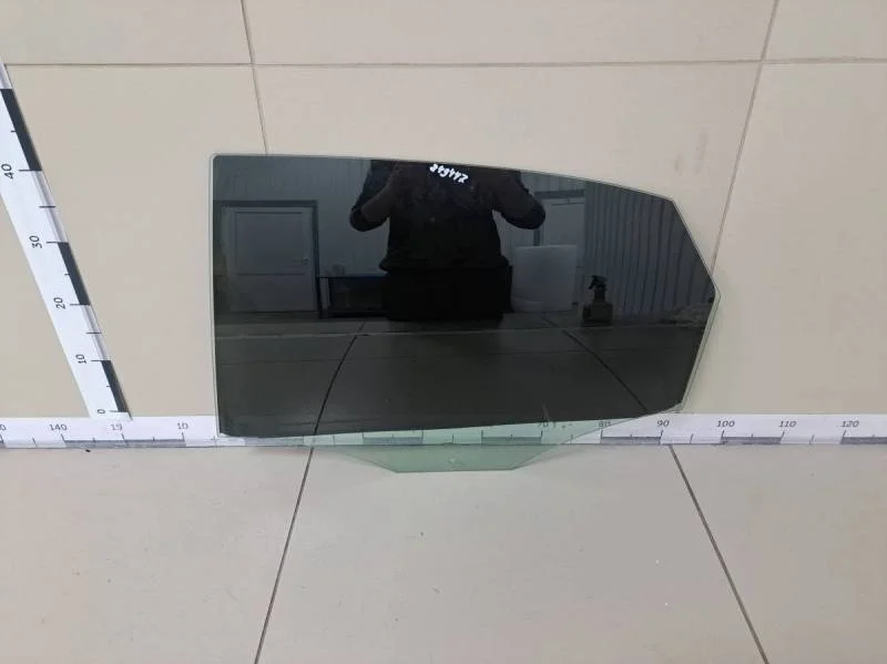 Стекло двери задней левой Volkswagen Polo (Sed RUS) 2011>