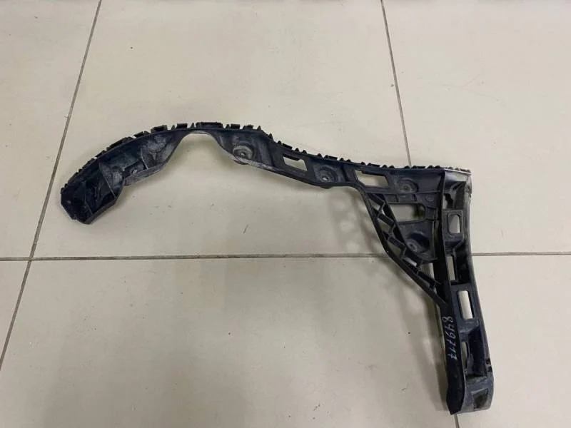 Кронштейн заднего бампера правый Volkswagen Polo (Sed RUS) 2011>