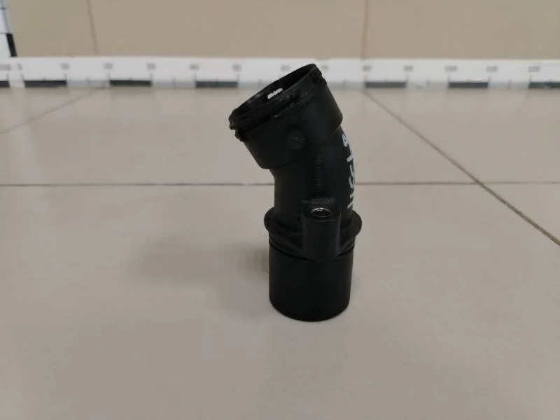 Крышка термостата Mercedes-Benz C-Class (W203) 2000-2007