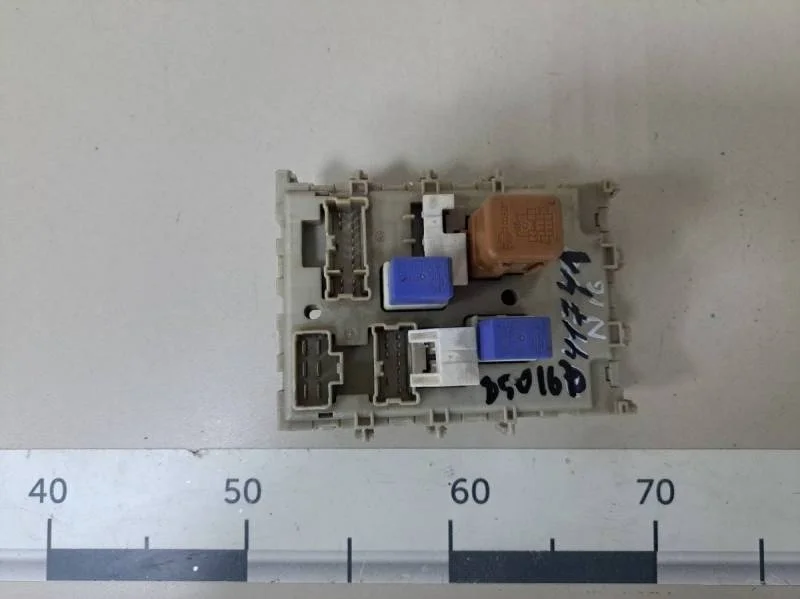 Блок предохранителей Nissan Almera (N16) 2000-2006