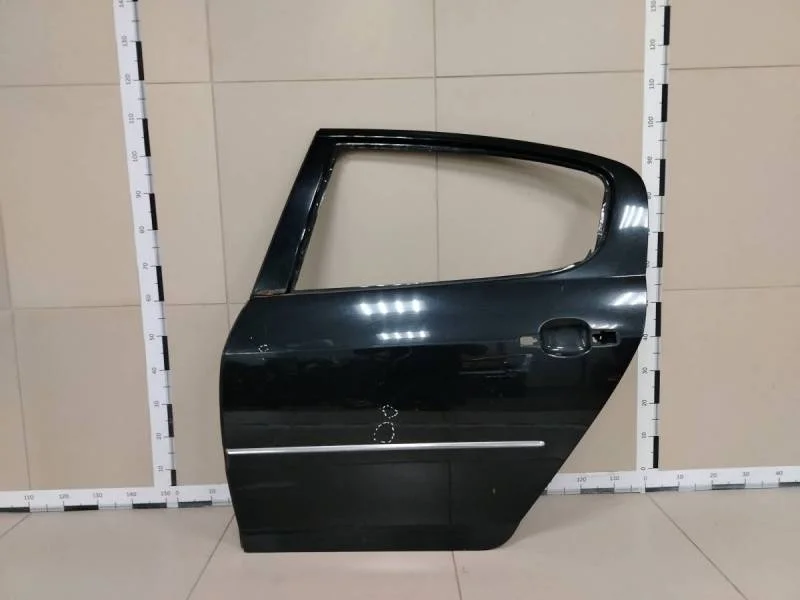 Дверь задняя левая Peugeot 407 2004-2010