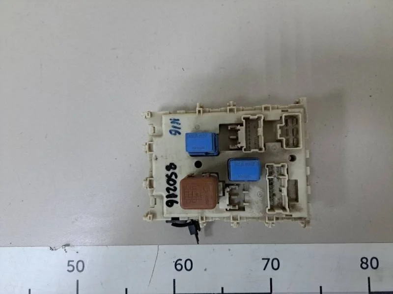 Блок предохранителей Nissan Almera (N16) 2000-2006