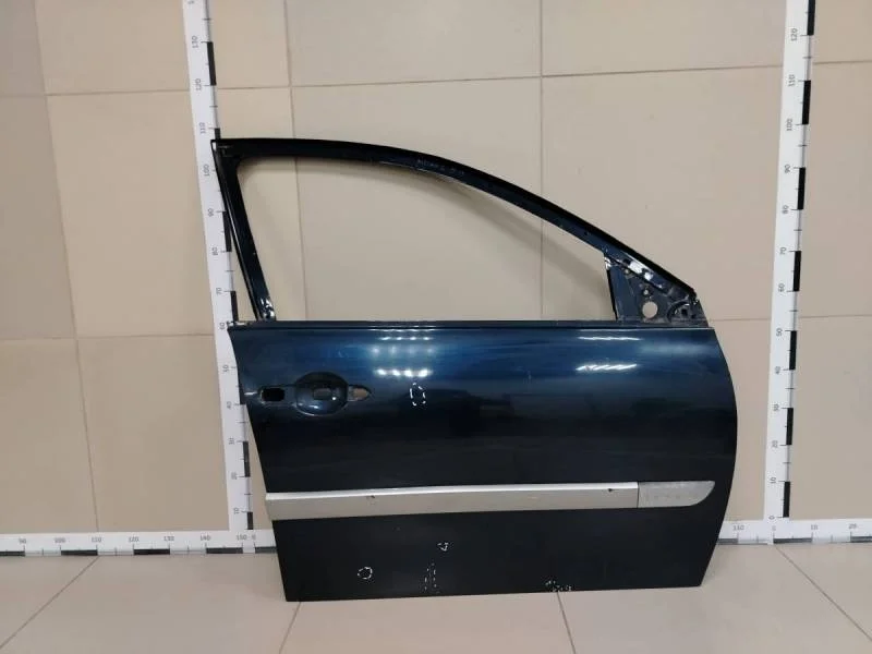 Дверь передняя правая Renault Megane (2) 2002-2009