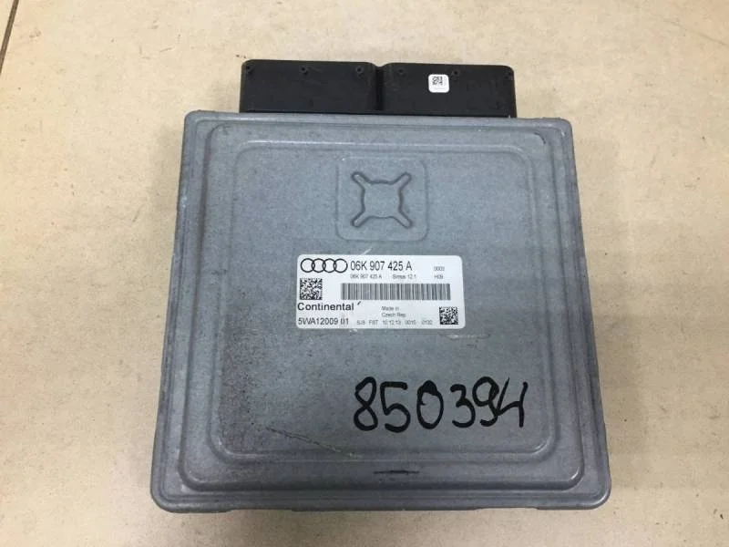 Блок управления двигателем Skoda Octavia (A7) 2013>