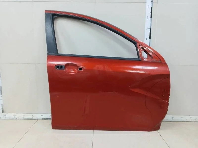 Дверь передняя правая Lada Vesta 2015>