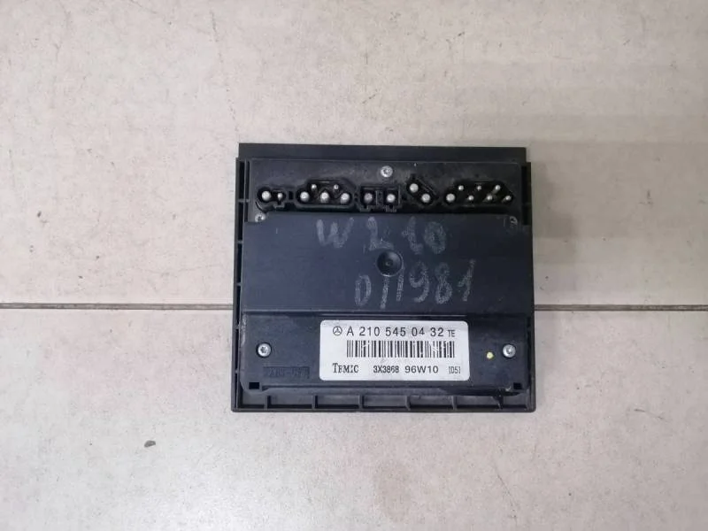 Блок электронный Mercedes-Benz E-Class (W210) 1995-2002