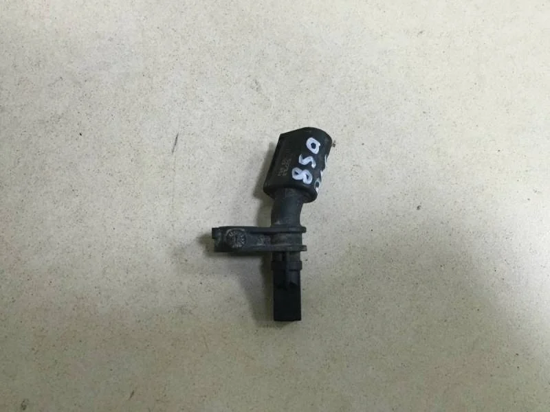 Датчик ABS передний левый Skoda Octavia (A7) 2013>