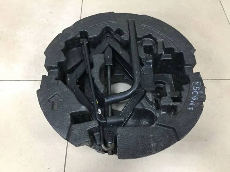 Ящик для инструментов Skoda Octavia (A7) 2013>