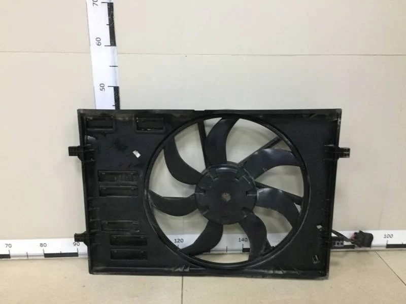 Диффузор вентилятора Skoda Octavia (A7) 2013>