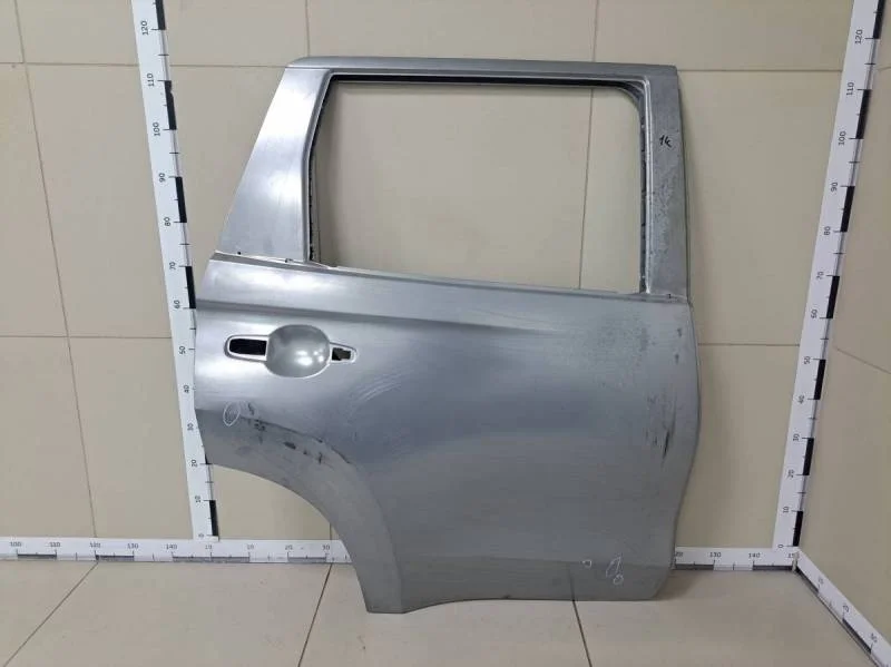 Дверь задняя правая Mitsubishi Pajero/Montero Sport (KS) 2015>
