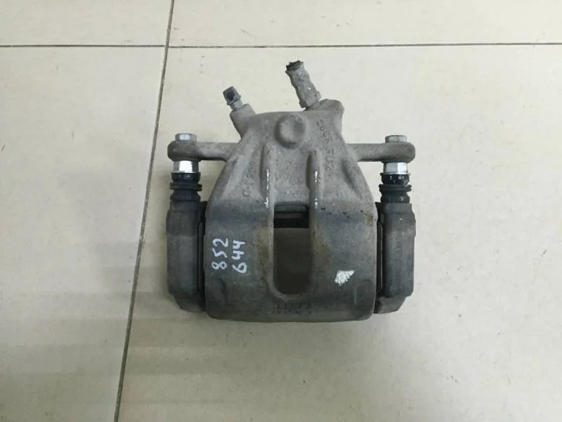 Суппорт передний правый Nissan Almera 3 (G11, G15) 2012>