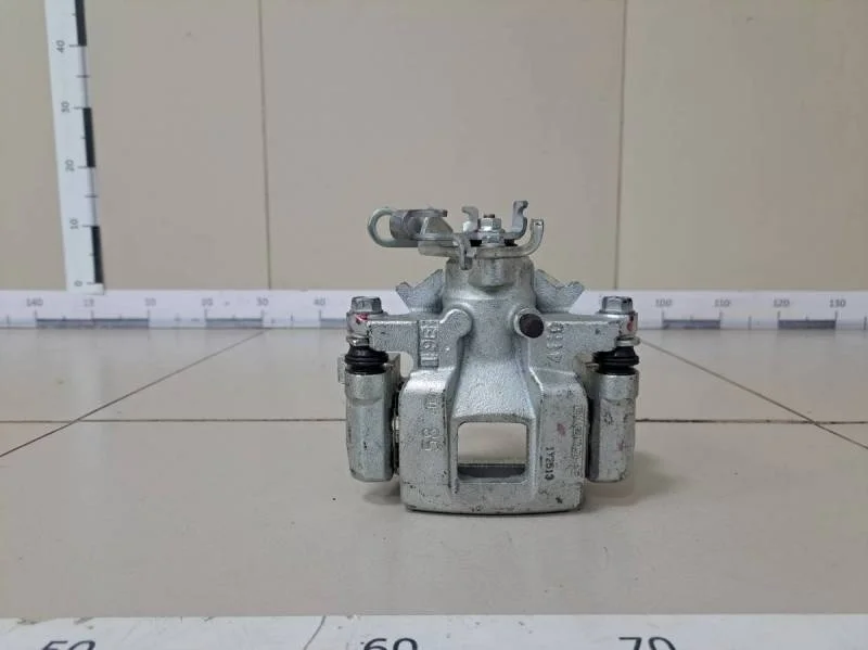 Суппорт задний левый Mitsubishi Outlander (GF) 2012>