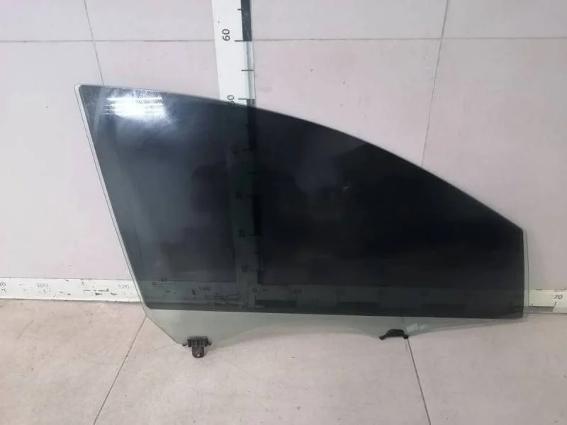 Стекло двери передней правой Kia Cerato (TD) 2009-2013