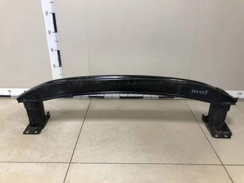 Усилитель переднего бампера Skoda Rapid 2012-2020