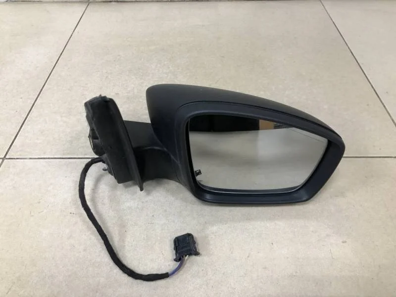 Зеркало правое электрическое Skoda Rapid 2012-2020